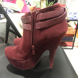 Aldo Women's Red/Purple Heeled Bootes, Size 6.5